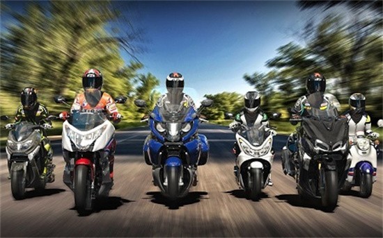 ��ʵĦ��2��ɫ�渨���˵����ذ�װ